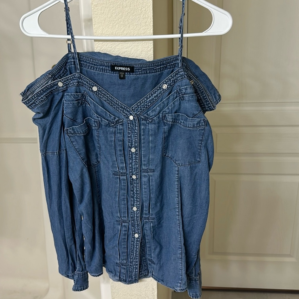 Very cute off-shoulder women shirt